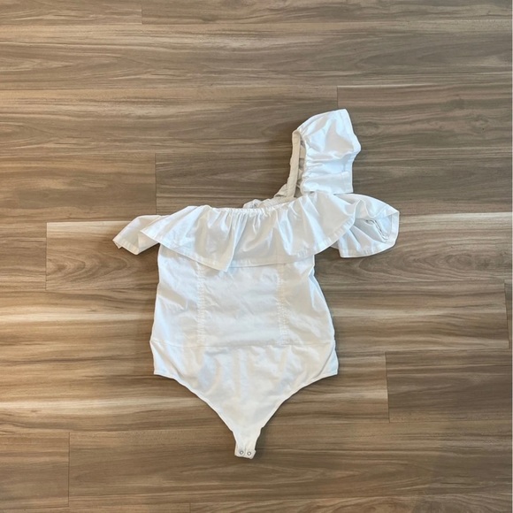 One Shoulder Bodysuit - Picture 2 of 5